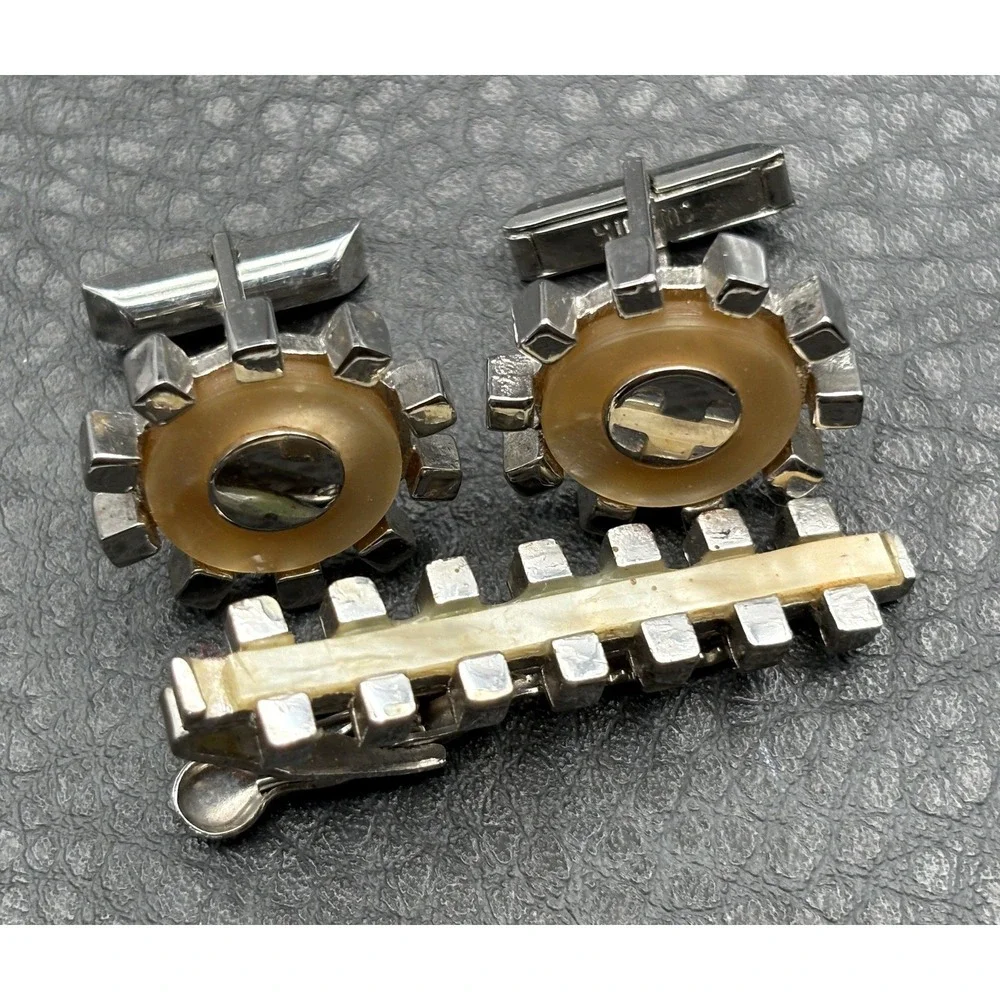 Vintage Swank Cog Sunburst Honey Color Inlay Silver Tone Cufflinks Tie Clip Set